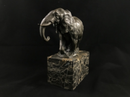 Statue eines Elefanten, Bronzestatue, schöner Elefant aus Bronze