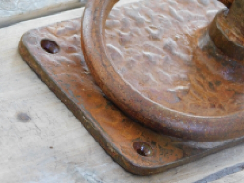 1 Rustieke grote ring als deursluiter/poortsluiter-rust gecoat metaal.