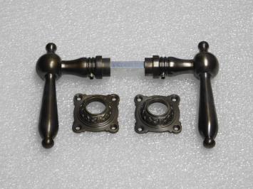 Türgriff-Set Revo mit Griffrosetten – Dunkel patiniertes Messing