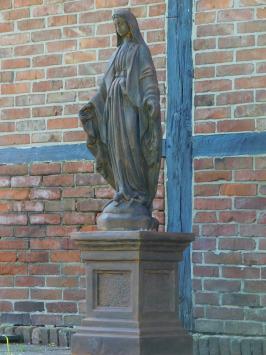 Groot Maria Tuinbeeld op Sokkel - 170 cm - Steen Oxide