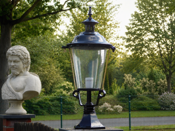 Klassische Stehlampe – 70 cm – Schwarz – Aluminium mit Messing