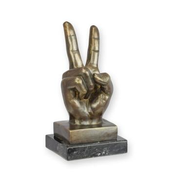 Hand van brons , duim omhoog