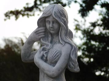 Gartenfigur „Meerjungfrau“ mit Wasserauslauf – 94 cm – Springbrunnenfigur