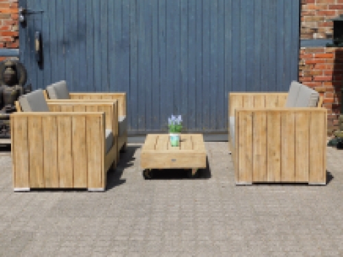 Laatste: Tuinset Berlijn - 2 stoelen, bank en tafel