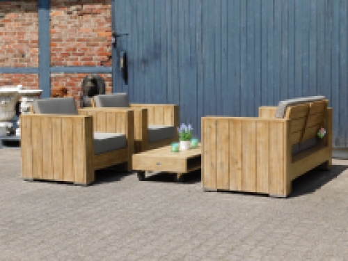 Laatste: Tuinset Berlijn - 2 stoelen, bank en tafel