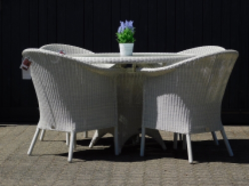 Laatste: Tuinset Brussel - 4 stoelen en tafel