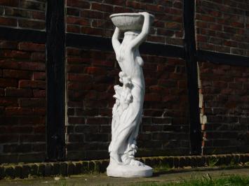 Große Skulptur einer Frau mit Schale - ganz aus Stein - 120 cm