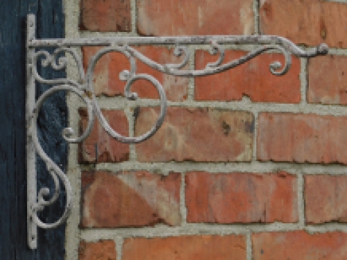 Sierlijk gekrulde hanging basket wandhaak - aged metal