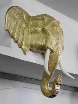 Elefantenkopf-Wandornament XXL - 105 cm - Hellgold - Polystone