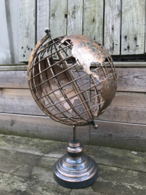 Metallkugel, gold/schwarzer Look, schöner Dekoartikel!