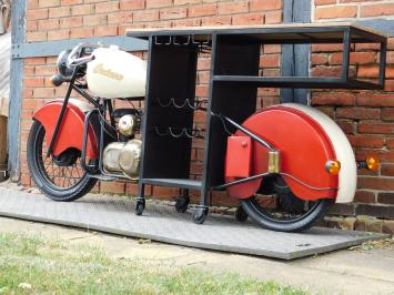 Vintage Motor Bartafel / Wijnbar – Industriële Blikvanger – ca. 225 cm breed